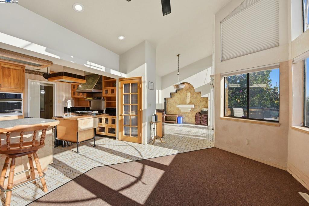 HOLIDAY ESTATES - Residential