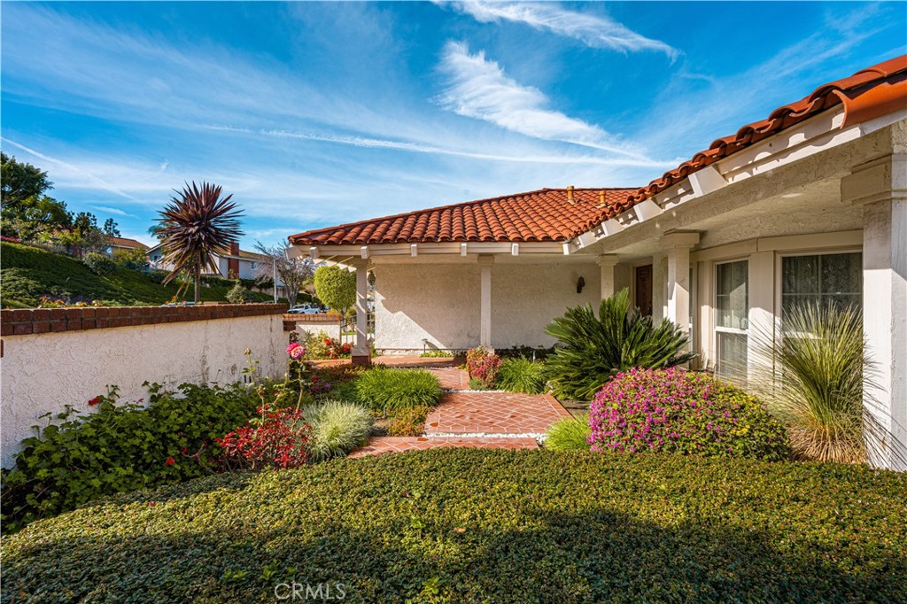 5735 E Elsinore Avenue