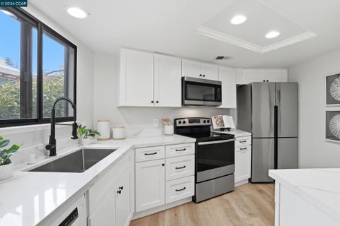 Photo of 1680 San Miguel Dr Dr, Walnut Creek, CA 94596 (MLS # 41146518)