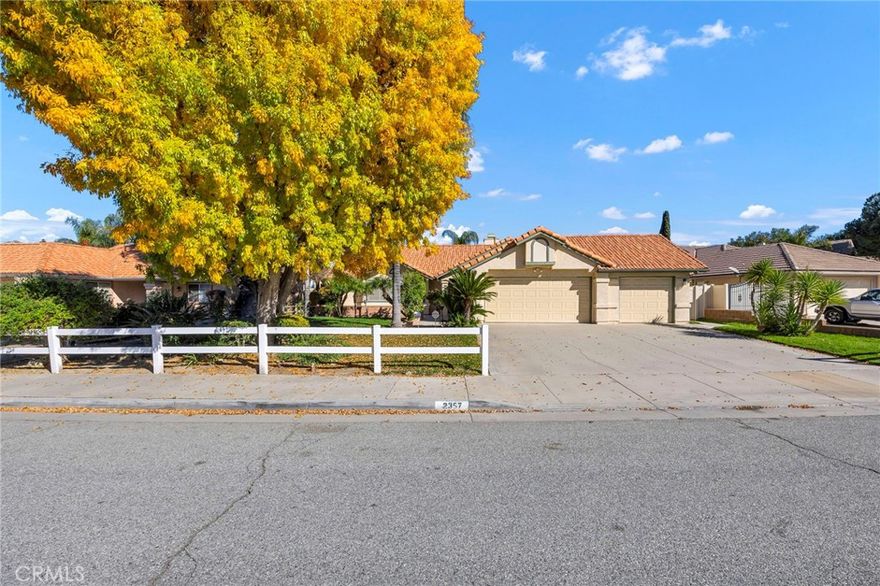 Park Hill Beauty!  Located on Cul de sac street.  Upgrades include baths and kitchen granite counter tops.  Tile floors and quality carpets.  Fireplace in living room.   Private, peaceful backyard with covered patio.  Popular neighborhood with low tax rates! Mature landscape.