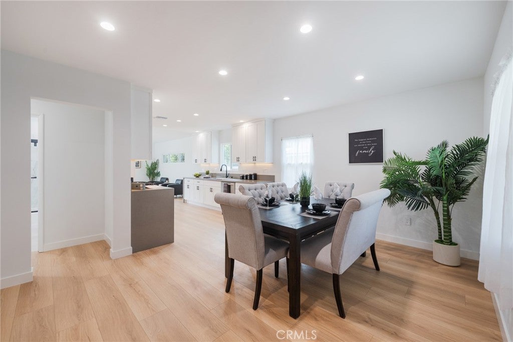 14704 Clarkdale