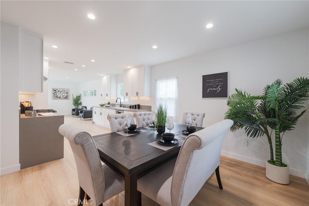 14704 Clarkdale