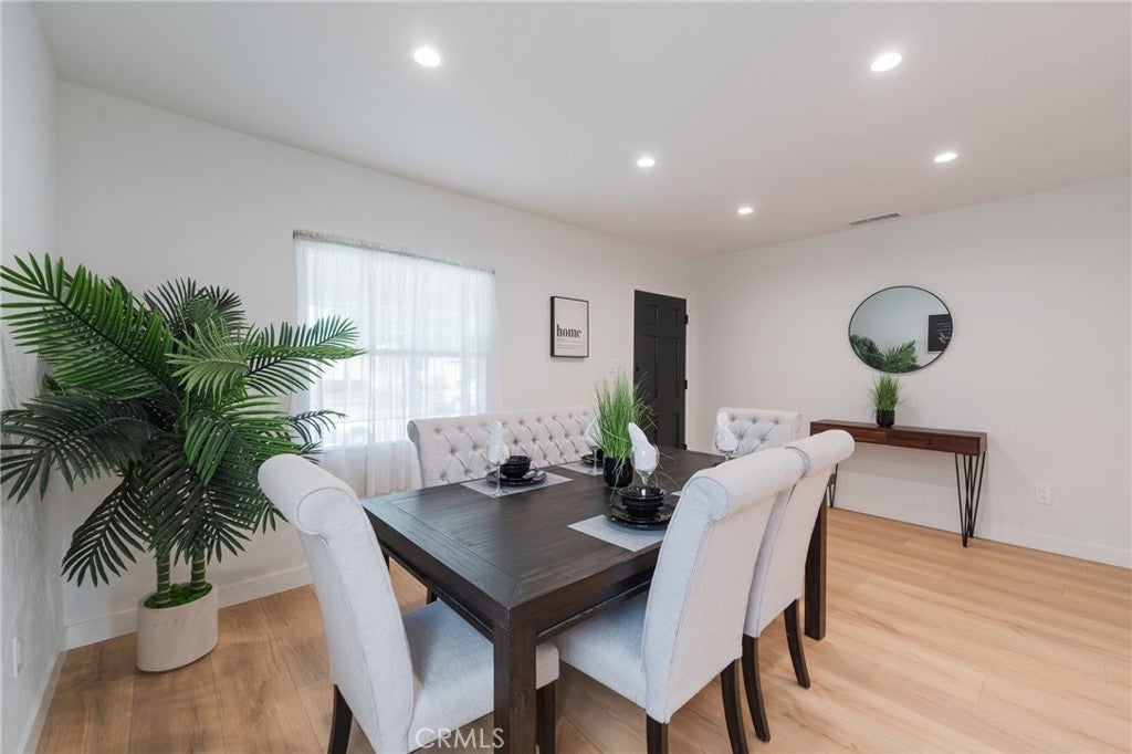 14704 Clarkdale