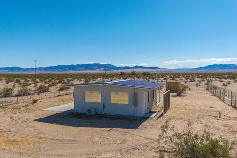 Photo of 86515 Amboy Road, 29 Palms, CA 92277 (MLS # JT26196558)