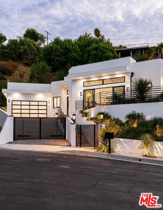 4637 Dunas Lane