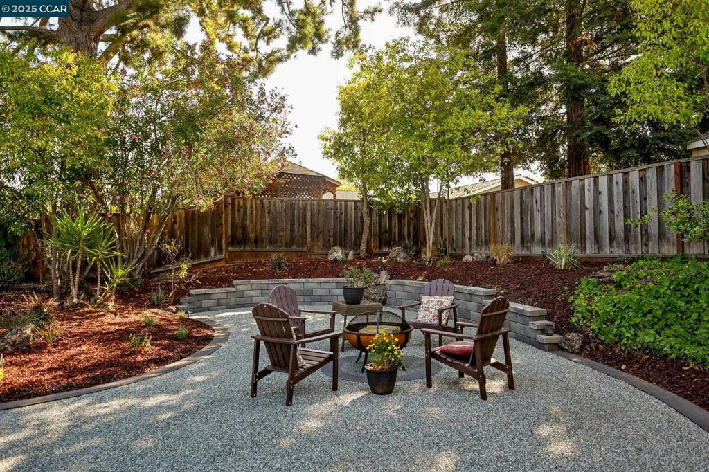 BROOKTREE - Residential