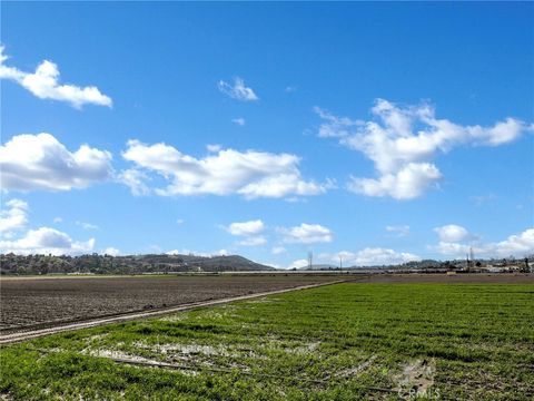 Tiny photo for 4895 Buttercreek Rd, Moorpark, CA 93021 (MLS # SR26024490)