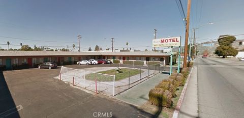 Photo of 475 N San Jacinto ST, Hemet, CA 92543 (MLS # SW26096472)