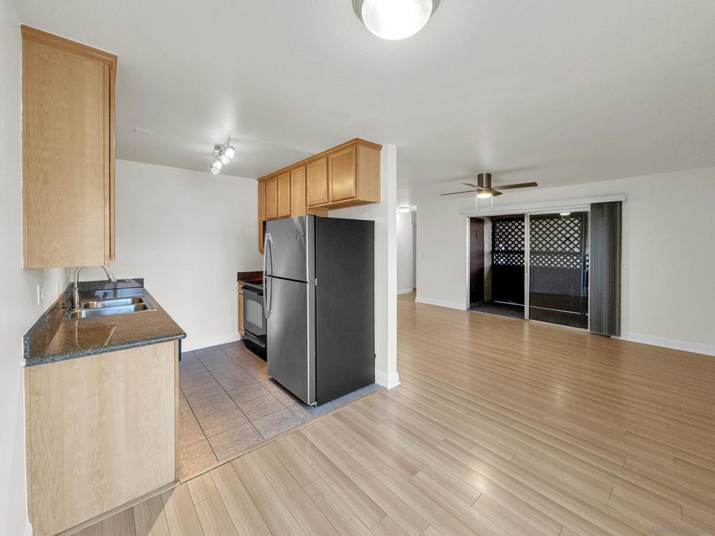 3535 Madison Ave 109