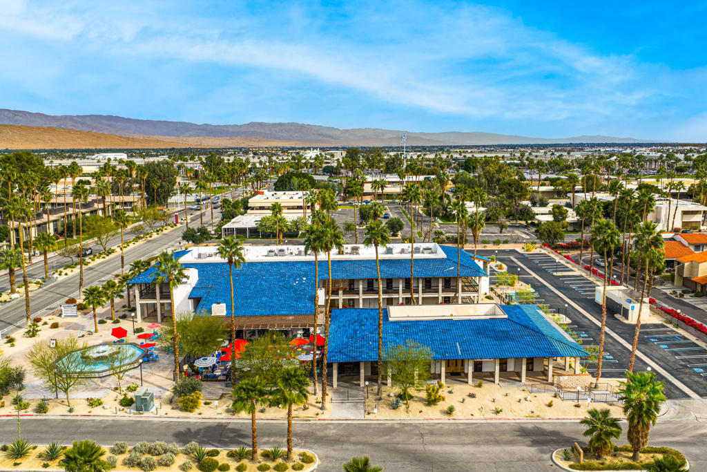 2825 Tahquitz Canyon Way