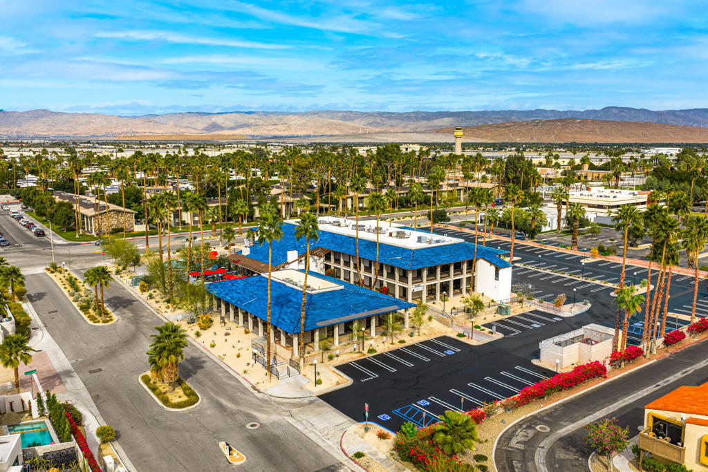 2825 Tahquitz Canyon Way