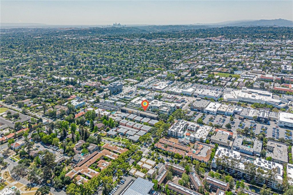 Photo of 960 SAN PASQUAL Street, Pasadena, CA 91106 (MLS # CV26081466)