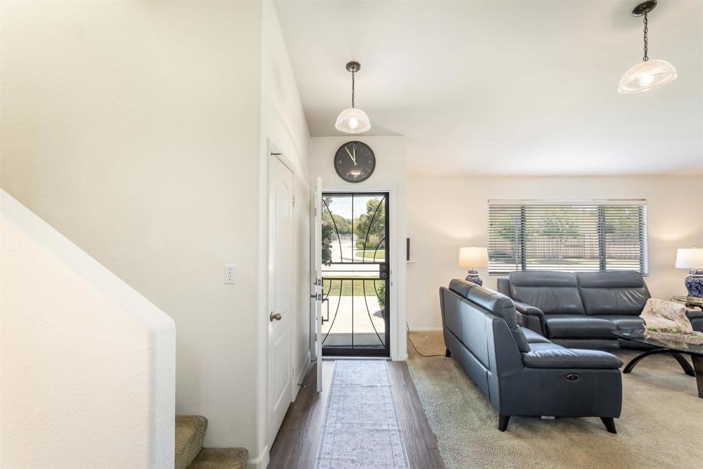 636 S 3rd Street