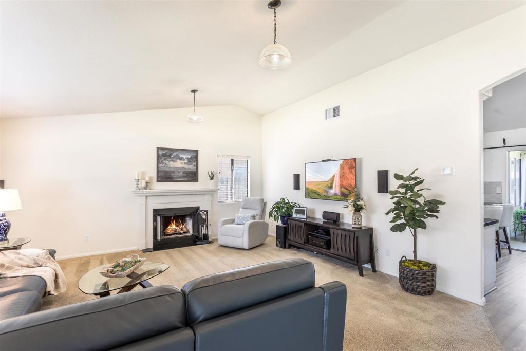 636 S 3rd Street