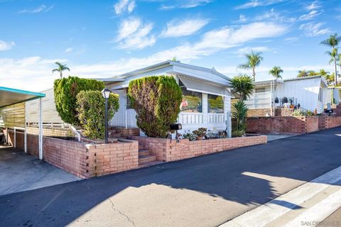 245 W Bobier Dr SPC 44 Vista CA 92083