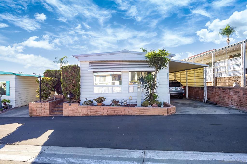 245 W Bobier Dr SPC 44