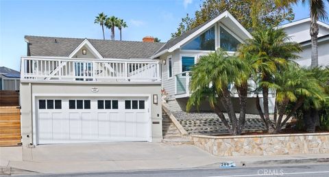 Photo of 208 W Avenida De Los Lobos Marinos, San Clemente, CA 92672 (MLS # OC25234981)