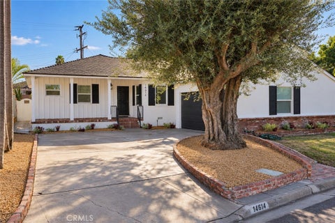 Photo of 14614 Aranza Drive, La Mirada, CA 90638 (MLS # PW26231360)
