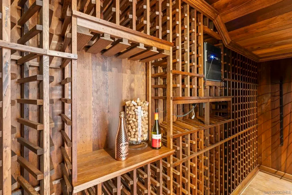 San Diego, California 92127, United States, 5 Bedrooms Bedrooms, ,5 BathroomsBathrooms,Residential,Active,249207