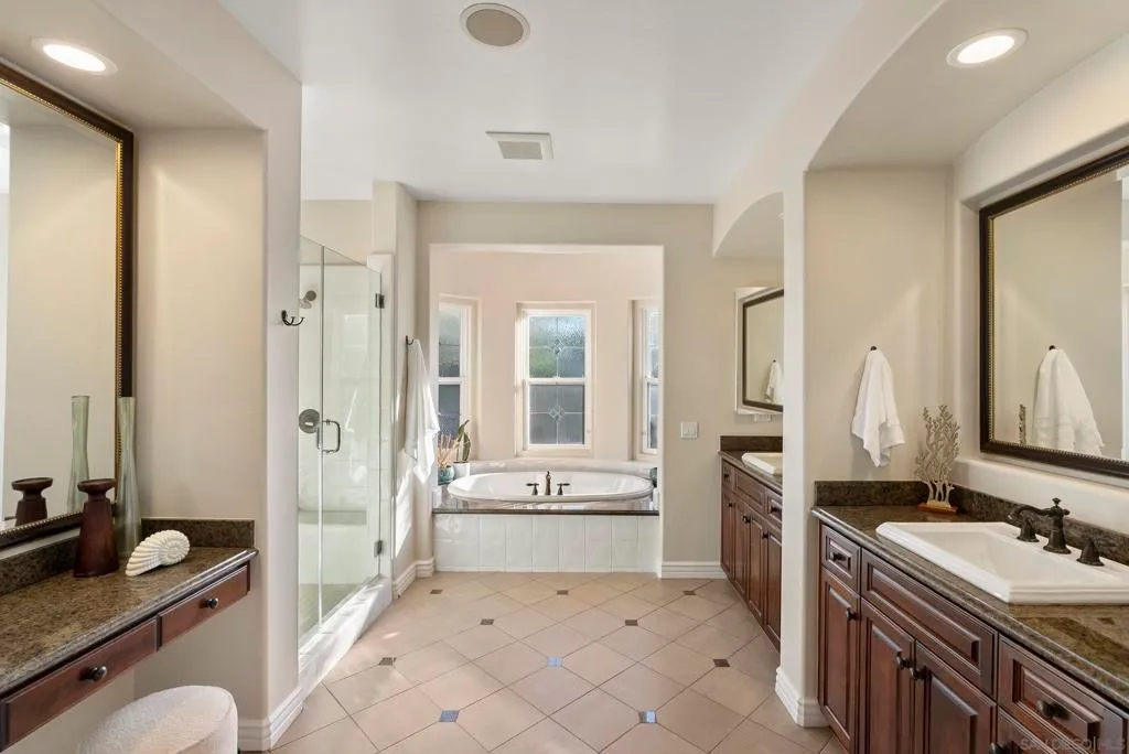 San Diego, California 92127, United States, 5 Bedrooms Bedrooms, ,5 BathroomsBathrooms,Residential,Active,249207