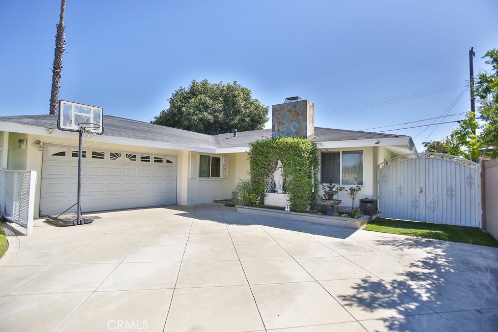 BEAUTIFUL AND WELL-MAINTAINED HOME! Featuring 3 spacious bedrooms and 2 upgraded bathrooms, this property boasts a brand-new, fully upgraded kitchen with granite countertops and stainless steel appliances. Enjoy the bright and roomy living room, complete with a modern fireplace by the dining area, plus new flooring throughout.
The home offers a 2-car garage and an oversized driveway, along with a spacious backyard featuring several fruit trees. Situated at the end of a quiet street with minimal traffic, this property provides both comfort and privacy.
Additionally, the property comes with City-approved plans for an ~800 sqft ADU and a ~400 sqft junior ADU, offering excellent potential for additional living space or rental income.
Property comes with a completed soil report for both the attached ADU and the garage conversion to a junior ADU, providing added value and readiness for future development.
Priced to sell in as-is condition!