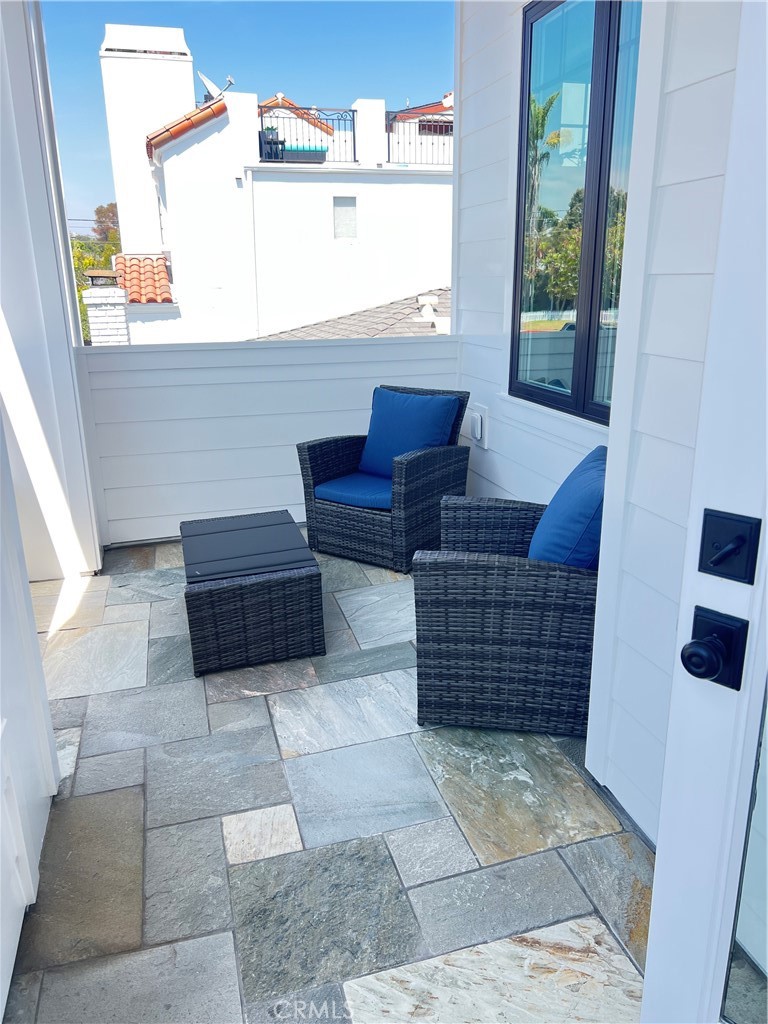Corona del Mar North of PCH (CNHW) - Residential Lease