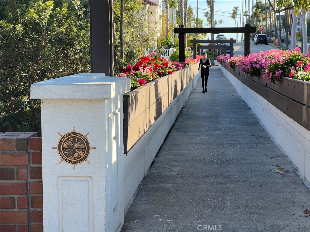 Corona del Mar North of PCH (CNHW) - Residential Lease