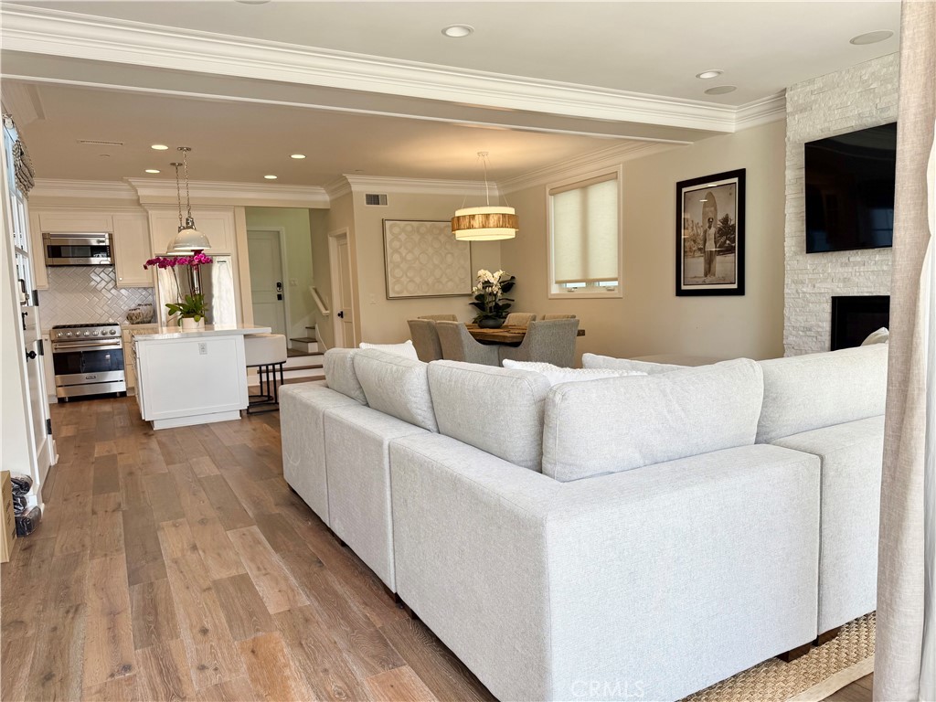 Corona del Mar North of PCH (CNHW) - Residential Lease
