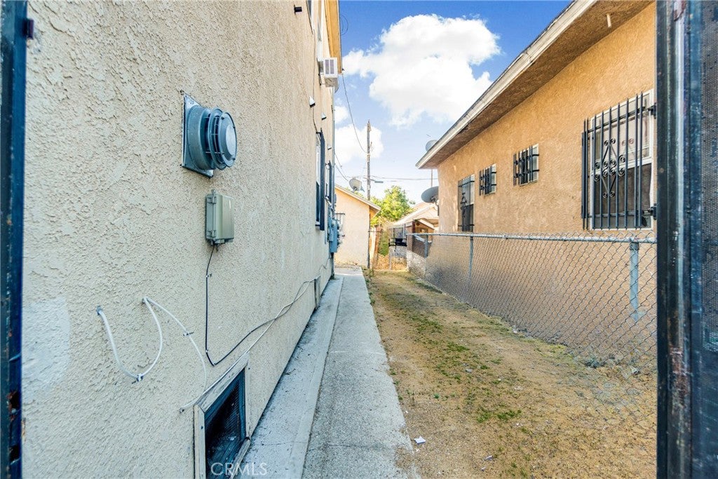 626 E 51st