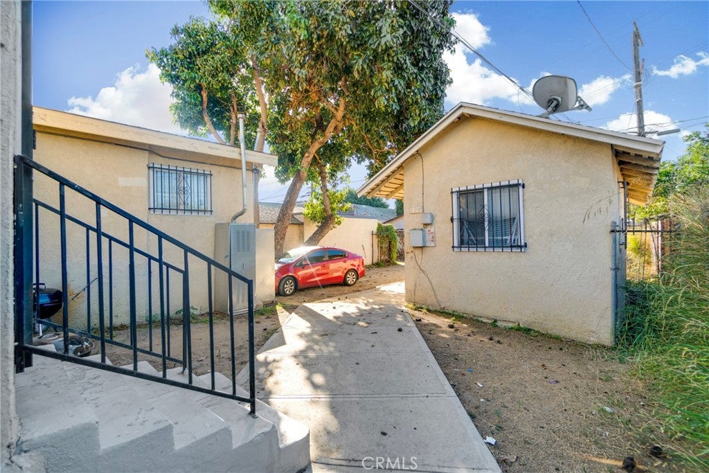 626 E 51st