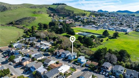 Tiny photo for 410 Island Street, Morro Bay, CA 93442 (MLS # NS25273417)