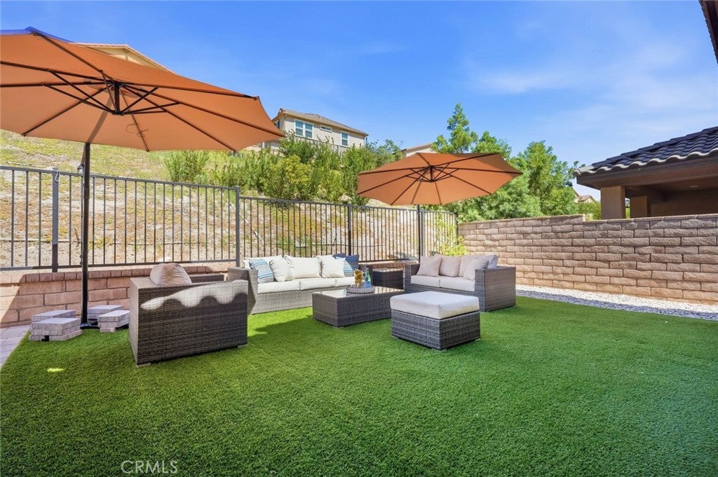 27364 Ellery Place