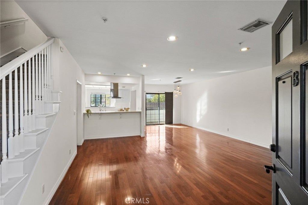 2615 Hermosa Avenue B, Montrose CA 91020