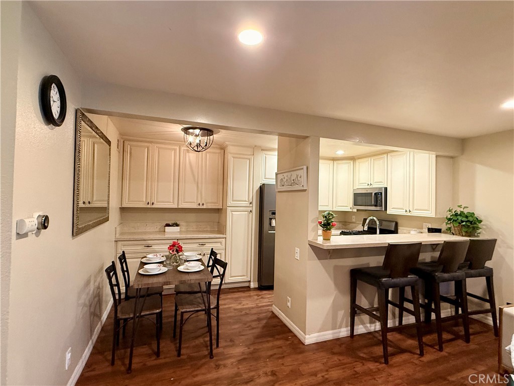 1371 S Walnut 3006