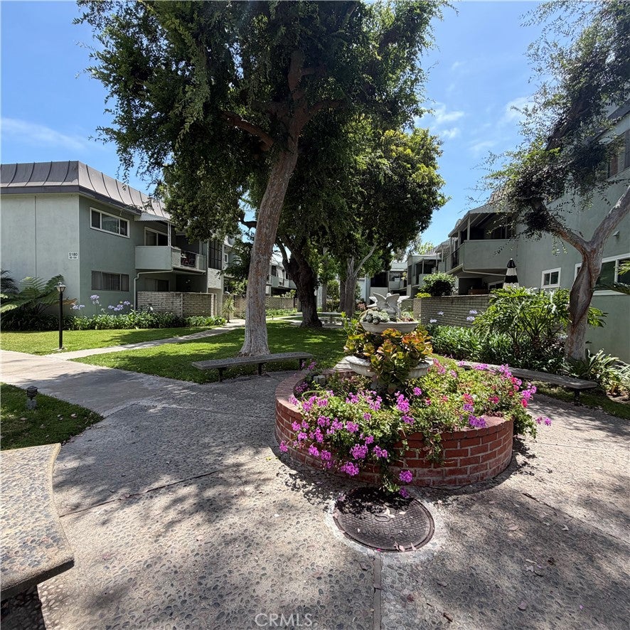 5180 E Atherton