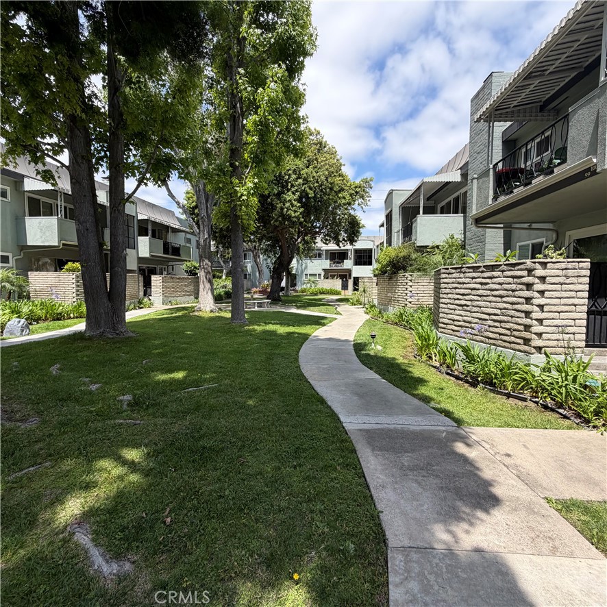 5180 E Atherton