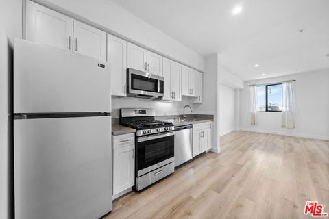 Photo of 5612 Lexington Avenue #303, Los Angeles, CA 90038 (MLS # 25627055)