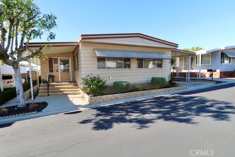 3761 Lake Grove Drive 55