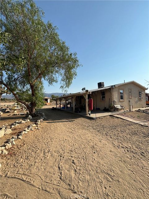 11924 Mountain Road Pinon Hills CA 92372