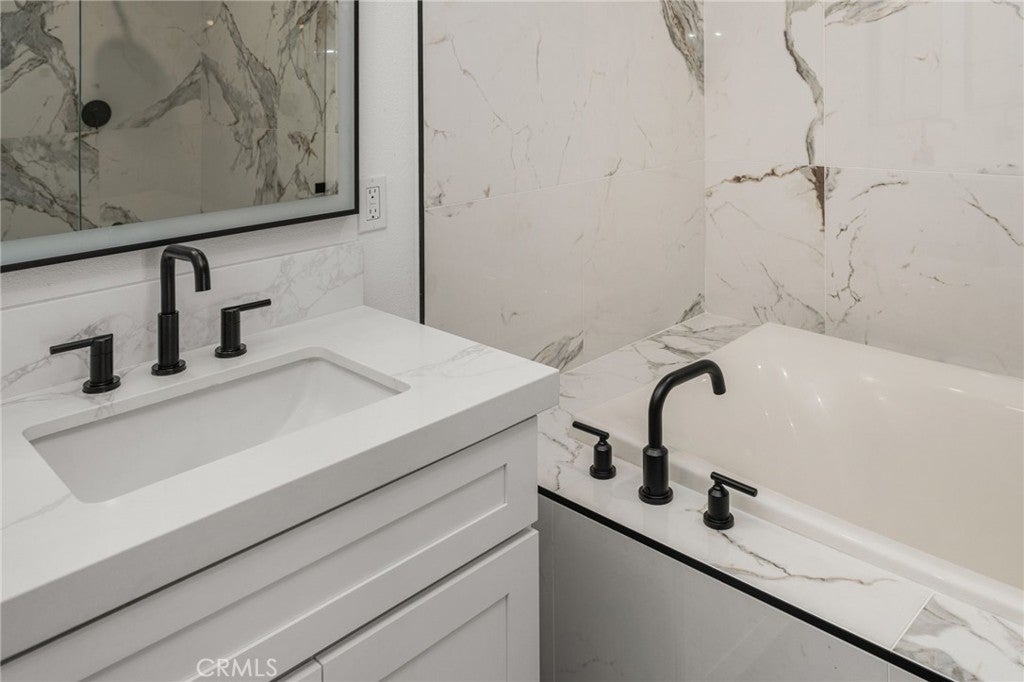 402 Rockefeller 315, Irvine CA 92612 - Photo 31