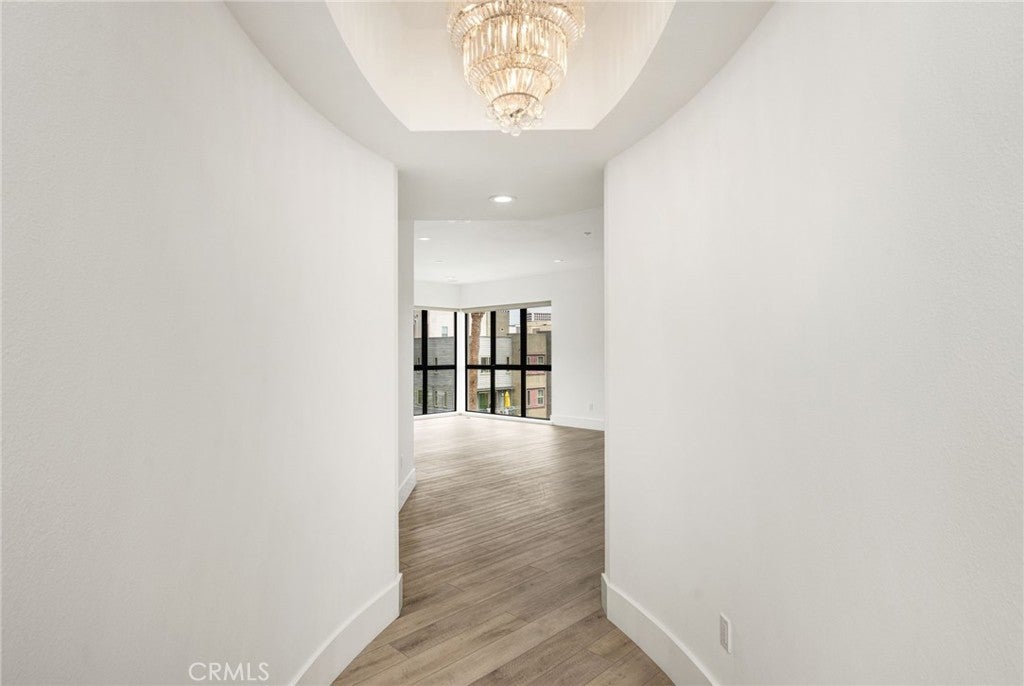 402 Rockefeller 315