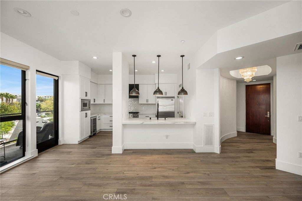 402 Rockefeller