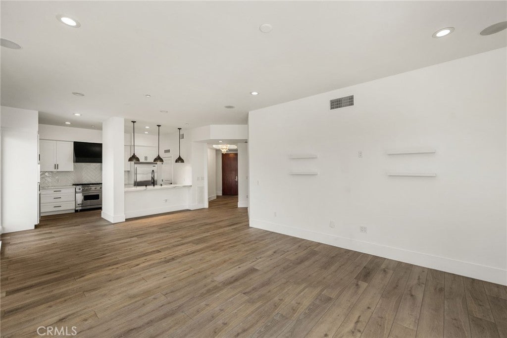 402 Rockefeller 315, Irvine CA 92612 - Photo 9