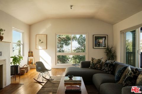 Photo of 3414 Fernwood Avenue, Los Angeles, CA 90039 (MLS # 25611411) Photo of 3414 Fernwood Avenue, Los Angeles, CA 90039 (MLS # 25611411)