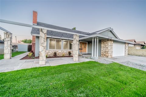 Photo of 1270 N Rosalind Avenue, Rialto, CA 92376 (MLS # IV26013423)