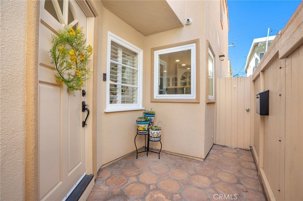 Photo of 1407 Electric Ave, Seal Beach, CA 90740 (MLS # PW26078763)