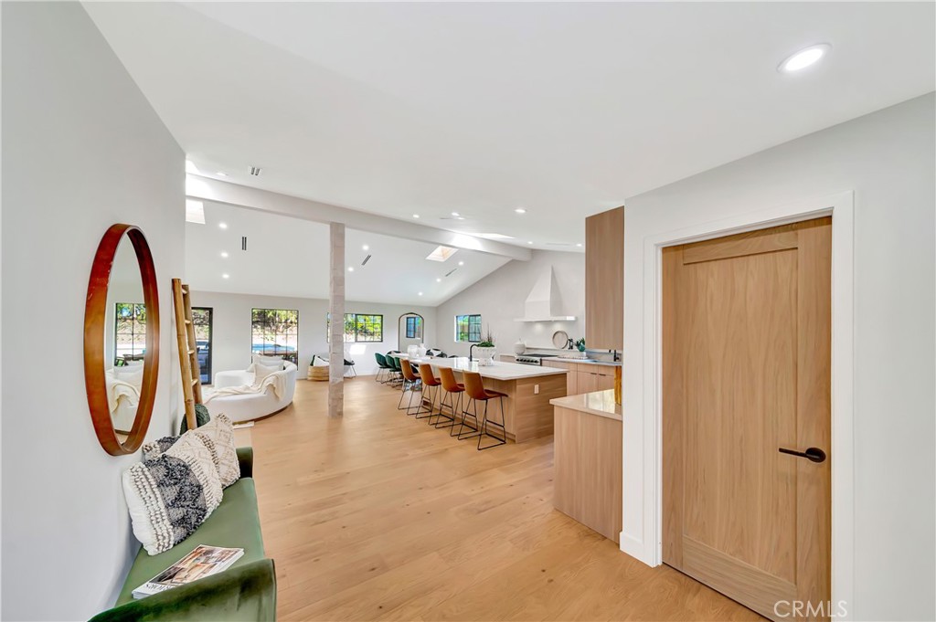 5534 Pattilar Avenue