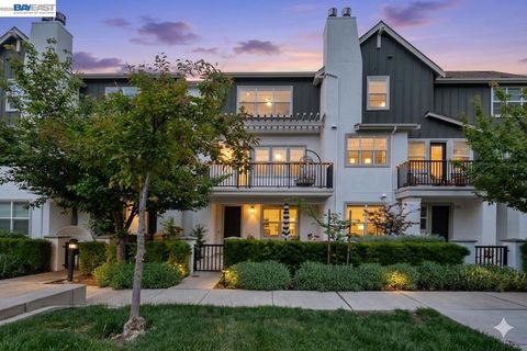 Photo of 3832 Camino Loop, Dublin, CA 94568 (MLS # 41132069)