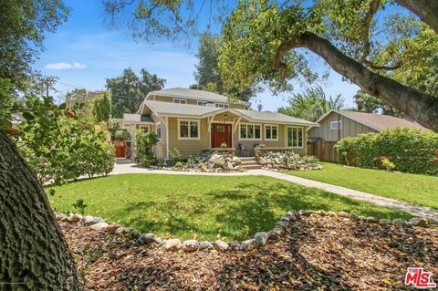 Photo of 130 S Arroyo Boulevard, Pasadena, CA 91105 (MLS # 26690263)