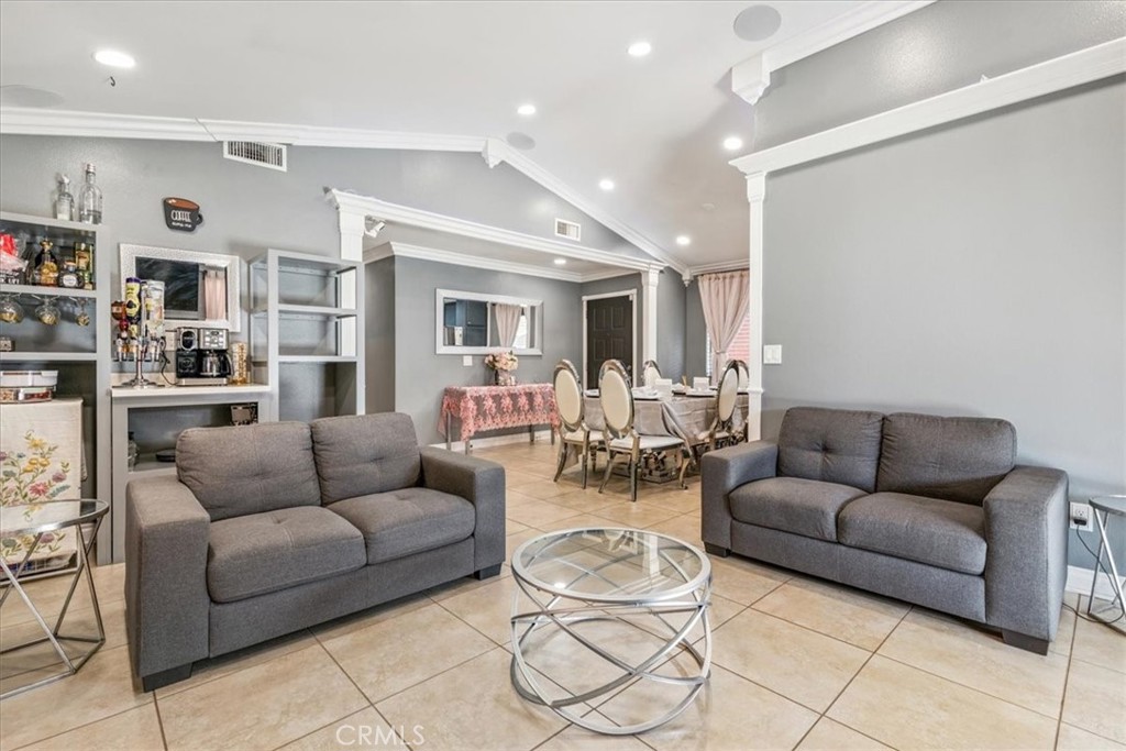 1352 Whiteoak Road